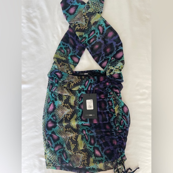 Fashion nova dress - Picture 3 of 5